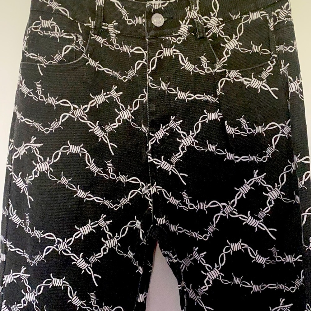 Black, chain pattern Adika jeans